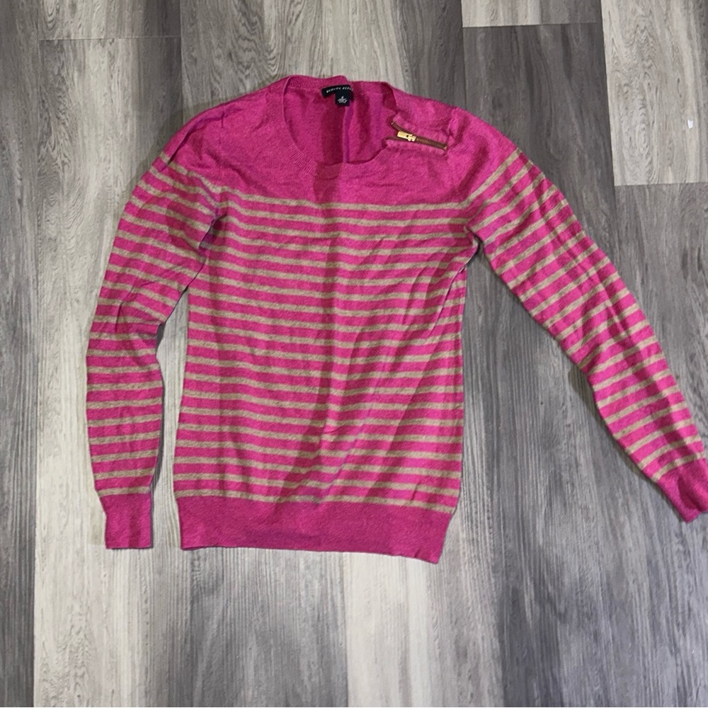 Striped Hot Pink Banana Republic Sweater Size Small